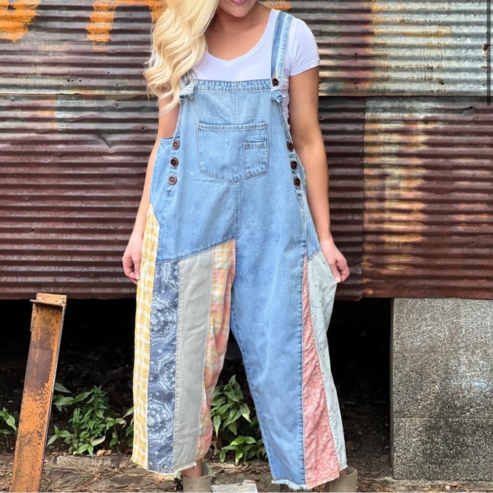 Easel High Hopes Slouchy Denim Patchwork Overalls Size S EUC